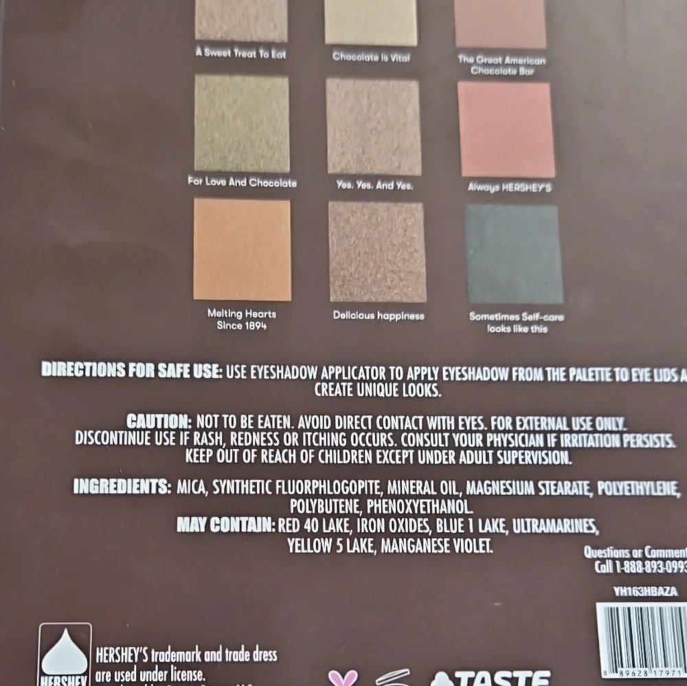 NIB Hershey's Chocolate Themed Eye Shadow Palette 12 Colors Mirror Make-Up Set